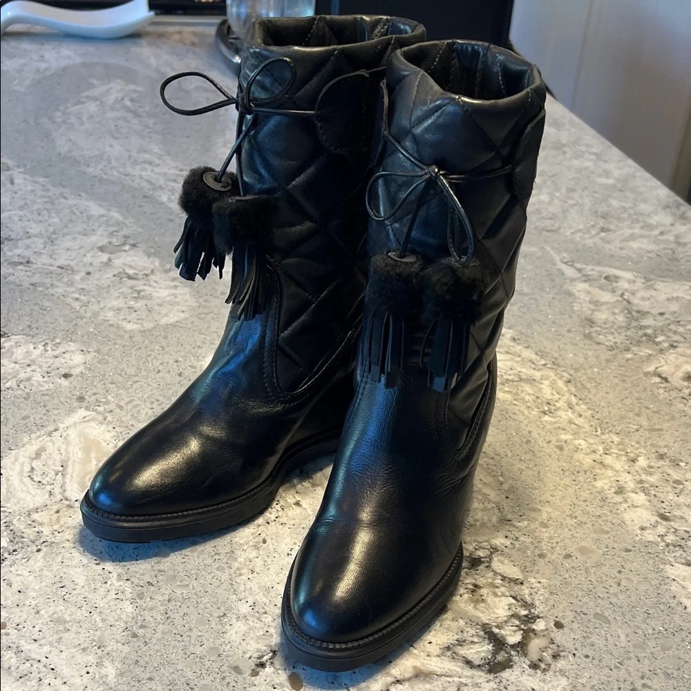 NEW Aquatalia Caliana Waterproof Quilted Leather Wedge Boots Size 9